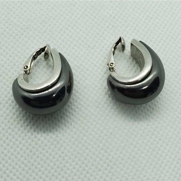 Anne Klein Gray & Silver Clip On Earrings - Picture 3 of 4